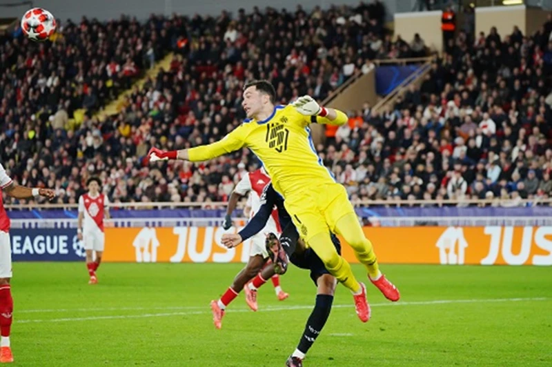 دوري أبطال أوروبا.. أستون فيلا يتلقى هزيمته الثانية.. ولوكمان يساهم في خماسية لأتالانتا
